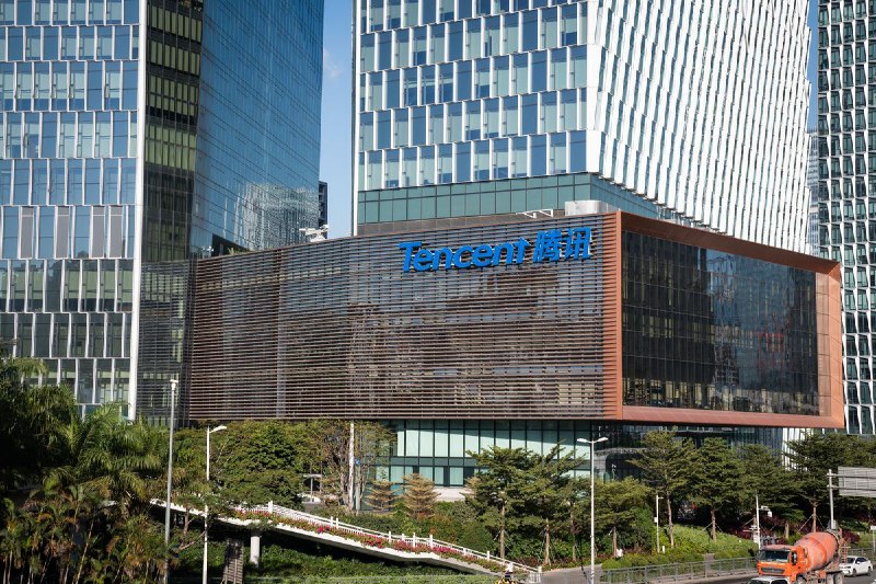 Tencent Faces Broad China Clampdown on Fintech, Deals