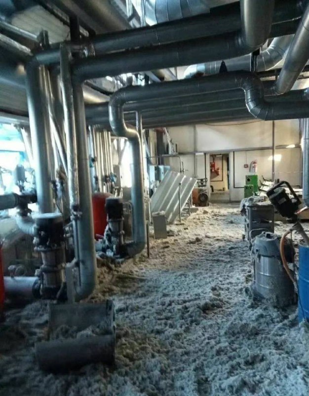 #可口可乐 刚宣布暂时离开俄罗斯市场原因是：乌克兰那边便传来消息，俄军在昨天发动空袭，炸毁了可口可乐建在基辅市郊的工厂------------------------🏷▶︎ Channel ┇@科技·狐🦊#可口可乐 刚宣布暂时离开俄罗斯市场原因是：乌克兰那边便传来消息，俄军在昨天发动空袭，炸毁了可口可乐建在基辅市郊的工厂------------------------🏷▶︎ Channel ┇@科技·狐🦊