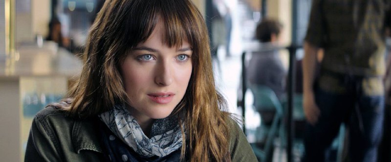 达妹 Dakota Johnson 将加盟索尼影业拓展的 蜘蛛侠 电影宇宙新片 蜘蛛夫人 大电影，🎉扮演蜘蛛夫人！🥰😍୧((〃•̀ꇴ•〃))૭⁺✧     在漫画里，蜘蛛夫人本名卡桑德拉·韦伯，是一位上了年纪的瘫痪盲人，导致行动不便，呼吸困难，靠一个看似蜘蛛网的系统维生