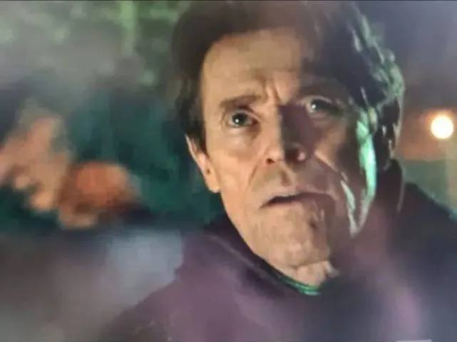 #电影资讯《 #蜘蛛侠3：英雄无归》首支预告公布 奇异博士登场#索尼影业 发布《蜘蛛侠：英雄无归》》发布全球首支预告，“ #荷兰弟”汤姆·赫兰德饰演的 #蜘蛛侠 回归，#奇异博士（本尼迪克特·康伯巴奇 饰）现身，两位昔日并肩作战的超级英雄再度搭档