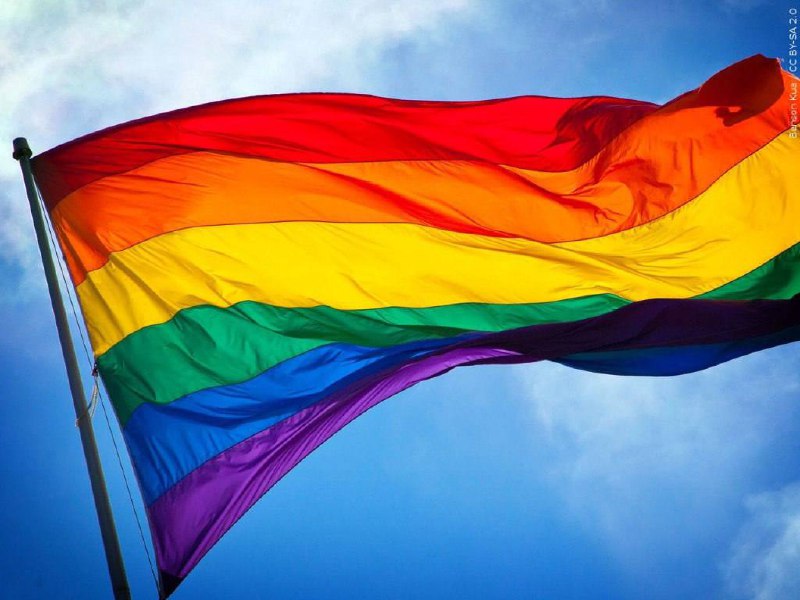 【瑞士公投允许同性婚姻合法化🌈】▎瑞士就 #同性婚姻 合法化进行公投，允许同性伴侣结婚！64.1%的瑞士民众支持同性婚姻合法化，以压倒性的优势获得胜利！🌈🌈------------------------------▎本频道合作机场（㊙️买机场送7大会员）