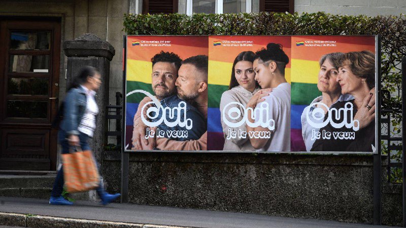 【瑞士公投允许同性婚姻合法化🌈】▎瑞士就 #同性婚姻 合法化进行公投，允许同性伴侣结婚！64.1%的瑞士民众支持同性婚姻合法化，以压倒性的优势获得胜利！🌈🌈------------------------------▎本频道合作机场（㊙️买机场送7大会员）