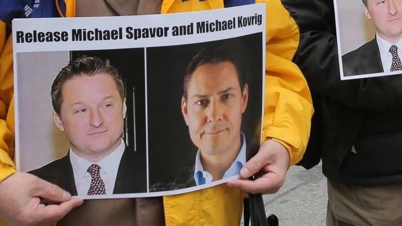 加拿大籍 #迈克尔，判刑11年、驱逐出境     2021年8月11日，辽宁省丹东市中级人民法院依法对加拿大籍被告人迈克尔·斯帕弗为境外刺探、非法提供国家秘密一案公开宣判      认定迈克尔·斯帕弗犯为境外刺探、非法提供国家秘密罪，判处有期徒刑十一年，并处没收个人财产人民币五万元，驱逐出境