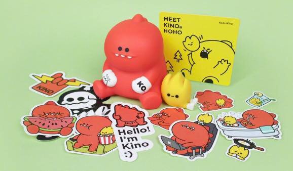 【#小米 申请小恐龙图形商标，或为 #Redmi 大魔王 KINO】     #小米科技有限责任公司 新申请图形商标，外观形似小恐龙，或为 #Redmi大魔王KINO     #大魔王 KINO首次现身是在 2019 年 12 月 10 日的 Redmi K30 发布会上，同时推出了大魔王 KINO 搪胶公仔套装，69 元/套，内含 KINO、HOHO、大魔王贴纸