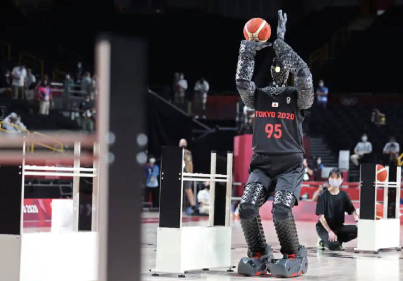 丰田投篮机器人命中率百分百由美国队迎战法国队的B组预赛于7月25日在埼玉县举行