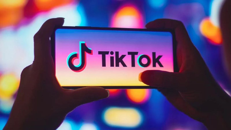 ➡️  Tiktok ▎v37.6.3 抖音国际版 解锁全部国家任意切换版👥【支持平台】：#Android📱📱【应用标签】：#Tiktok #抖音 #抖音国际版💻【软件简介】：TikTok App是全球最受欢迎的短视频应用🏬苹果端  | 🖥安卓端 ⚠️ 登录不上的看这里✅ 去所有广告、去保存视频水印、解除国家/地区限制，无视区域封锁✅  提供额外插件可设置全球国家区域,设置视频保存位置,等自定义设置✅  解除视频下载限制，可存储任何视频无视权限；解除合拍/拼接限制✅  给视频添加播放进度条显示；为下载视频文件的名称添加了作者标签✅  修改GIF和视频默认保存位置重定向为Movies/TikTok目录文件夹存储；✅  支持谷歌授权、Facebook授权、Twitter授权✅  禁用不必要活动控件、禁用所有类型分析、禁用统计分析、对齐优化、极限压缩；✅  启用观看历史、优化电池消耗、禁用自动启动，隐藏的根权限，删除许多其他限制✅ 强制启用高画质视频、强制启用高品质音频、强制启用超清分辨率、并用抗锯齿🦊 频道    📖讨论组  ☁️ 投稿Bot