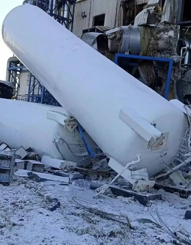 #可口可乐 刚宣布暂时离开俄罗斯市场原因是：乌克兰那边便传来消息，俄军在昨天发动空袭，炸毁了可口可乐建在基辅市郊的工厂------------------------🏷▶︎ Channel ┇@科技·狐🦊#可口可乐 刚宣布暂时离开俄罗斯市场原因是：乌克兰那边便传来消息，俄军在昨天发动空袭，炸毁了可口可乐建在基辅市郊的工厂------------------------🏷▶︎ Channel ┇@科技·狐🦊