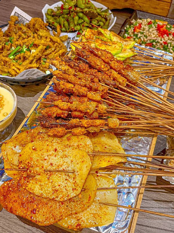 吃饭喽！家人们😎😎 PS：图是网上找的，现实生活中我在吃咸菜和白米饭🍚🤣🤣吃饭喽！家人们😎😎 PS：图是网上找的，现实生活中我在吃咸菜和白米饭🍚🤣🤣