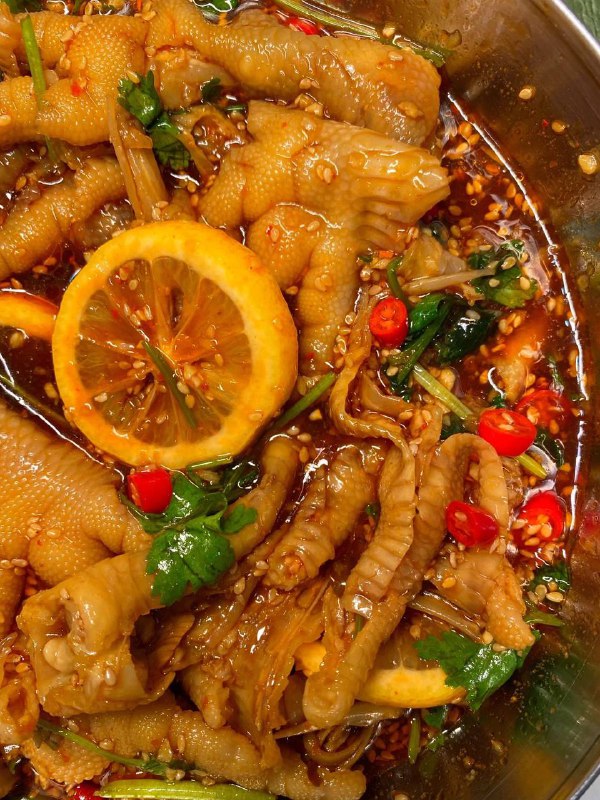 吃饭喽！家人们😎😎 PS：图是网上找的，现实生活中我在吃咸菜和白米饭🍚🤣🤣吃饭喽！家人们😎😎 PS：图是网上找的，现实生活中我在吃咸菜和白米饭🍚🤣🤣